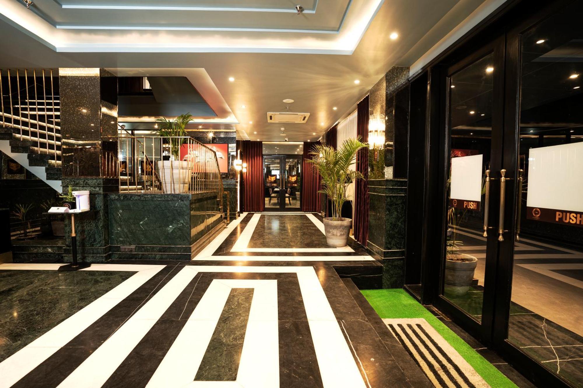 Foxoso Hotel Delhi Airport New Delhi Buitenkant foto